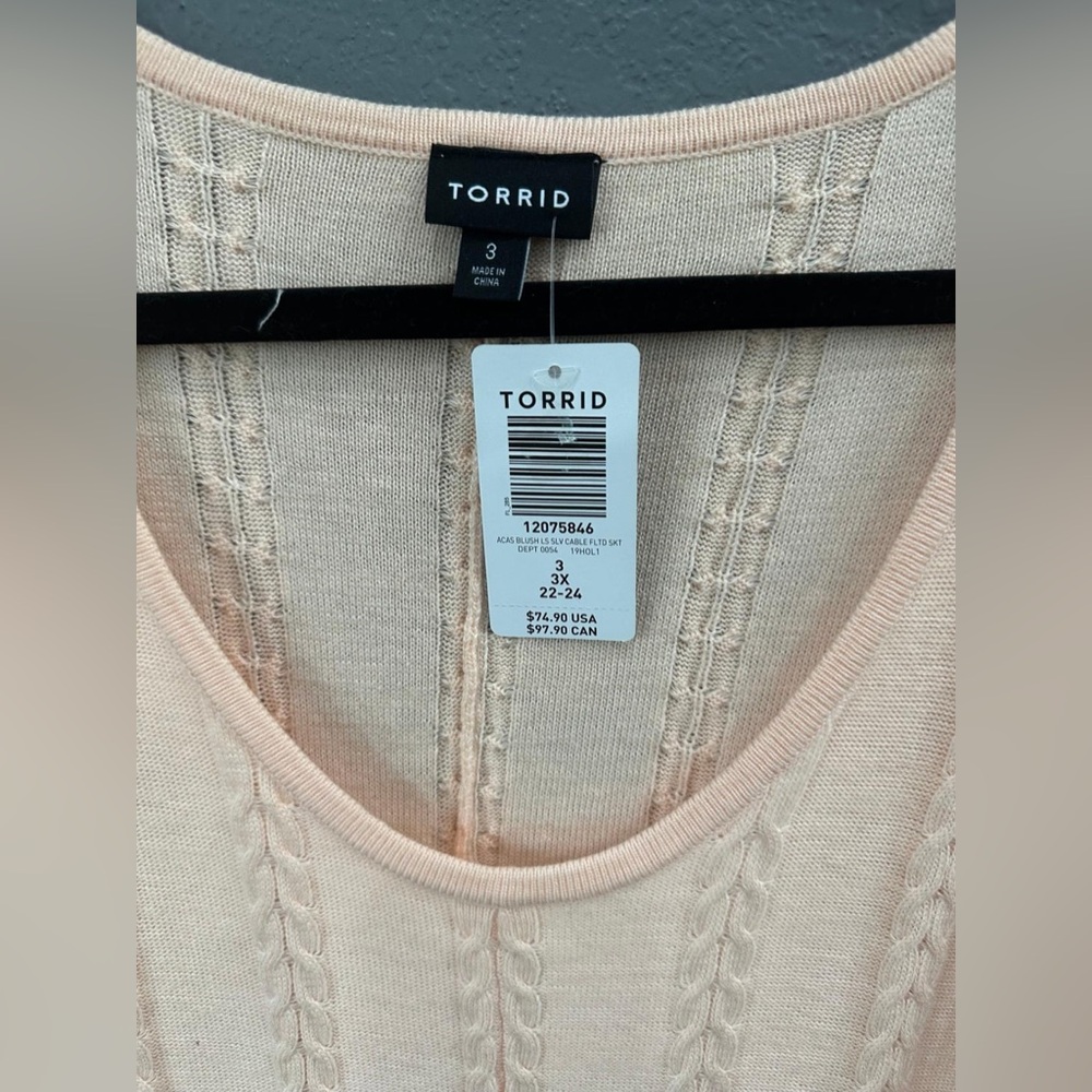 Torrid Acas blush Cable Knit Sweater Dress Size 3(3X) Pink Peach (22/24) NWT - Picture 5 of 5